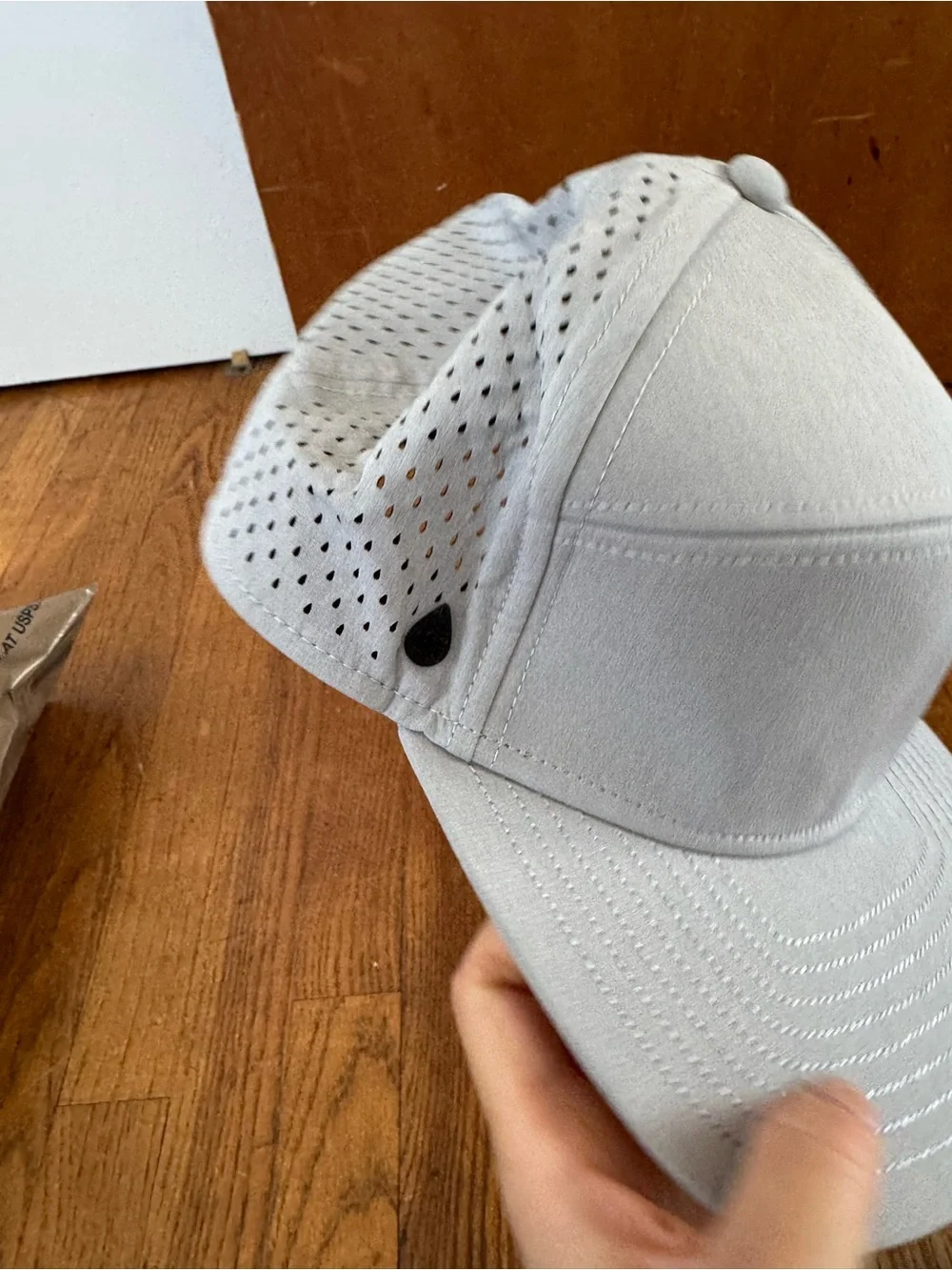 Melin Trenches 60 cm Light Gray Men's Performance Snapback Hat